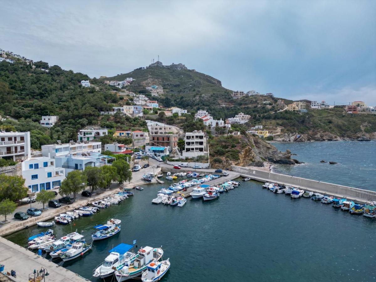 Pelagos Seafront Accommodation - George Myrties Екстериор снимка