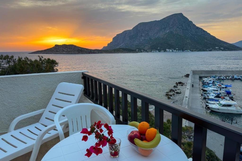 Pelagos Seafront Accommodation - George Myrties Екстериор снимка