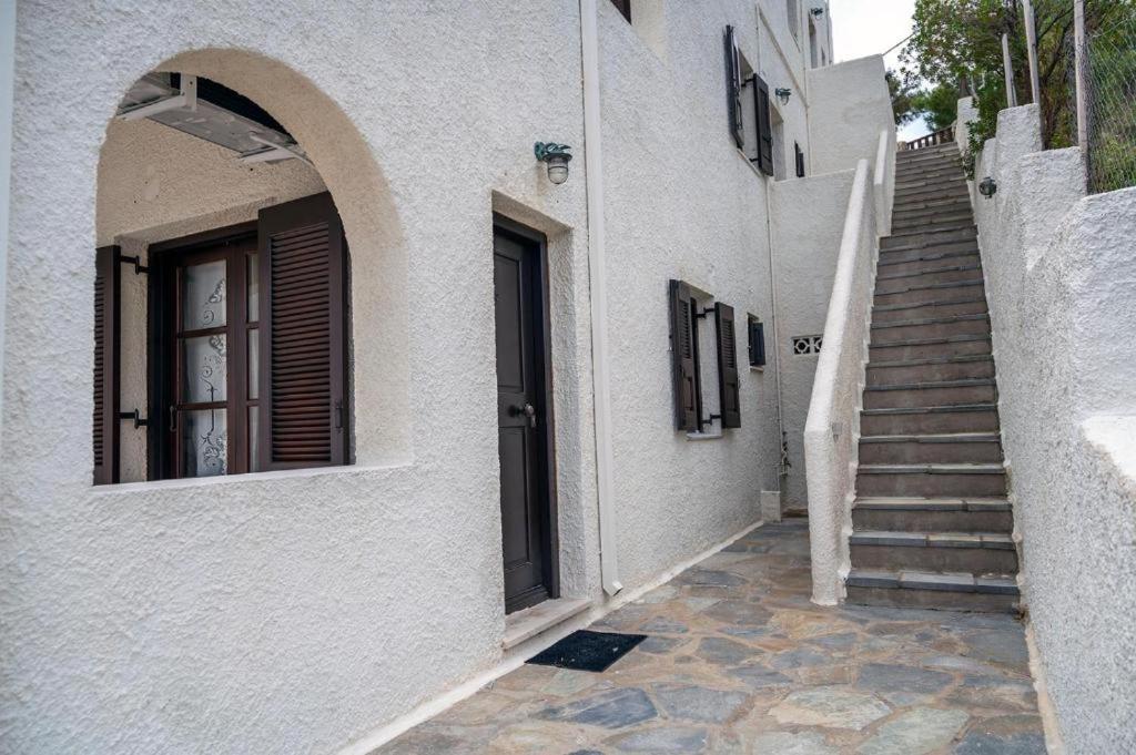 Pelagos Seafront Accommodation - George Myrties Екстериор снимка